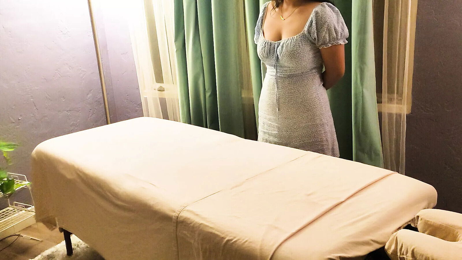 Filipino Tinder Date Squirts Gets Creampied During Massage (Caught Camera Wow!!) (With Full Consent!!)