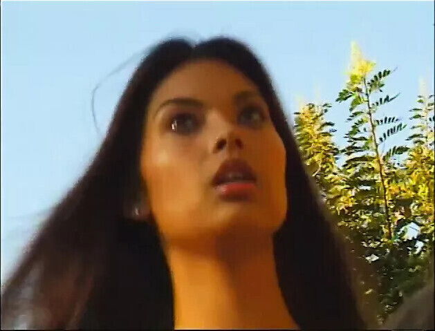 Sexy brunette gets fucked chair outdoors then licks