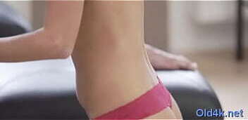 Inviting minx gets her cunt pounded at last