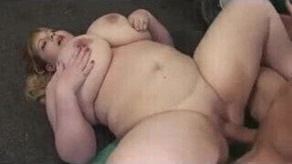 Plump mature shower fucking