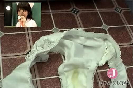 マンコの匂いが染み付いたパンツ02-