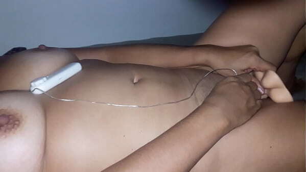 Corno deixa esposa arrega&ccedil_ar consolo buceta