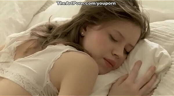 Lindinha meiga young pretty