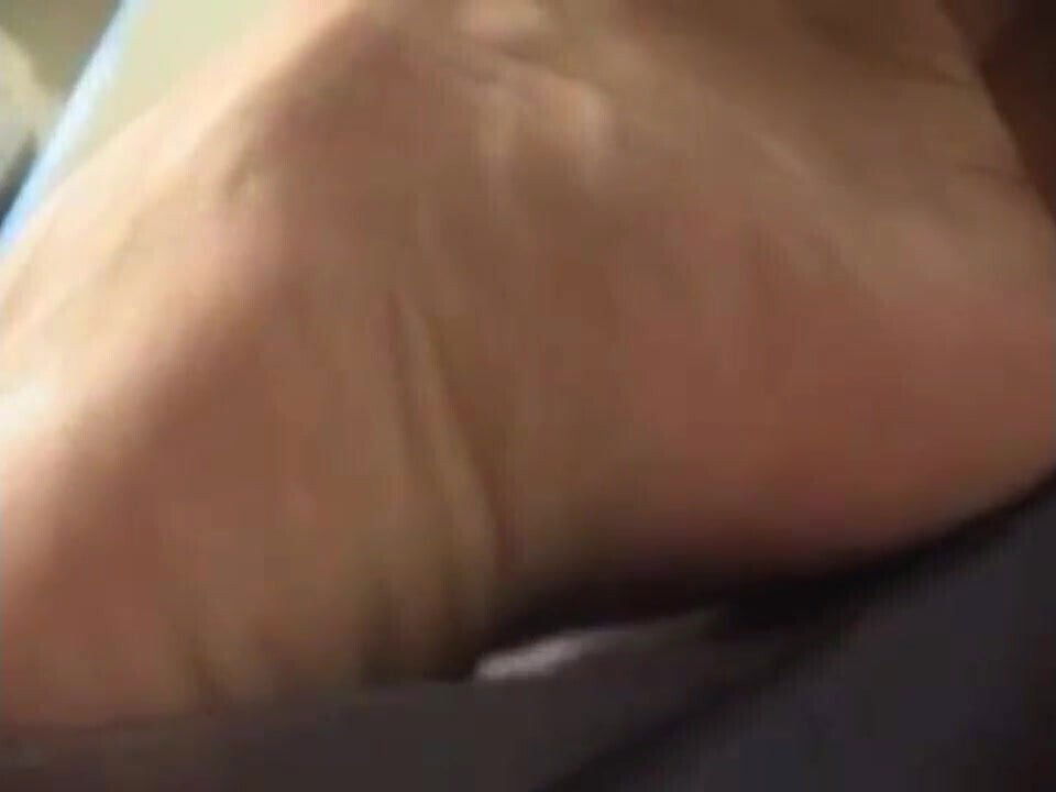 Carrie Beautiful Legs And Feet