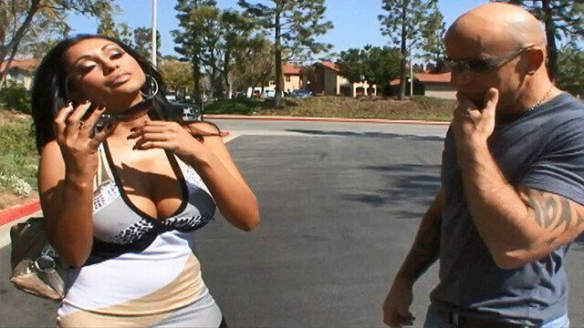 Street Pick Tight Pussy Exotic Girl gets fucked Dick Muscular Orgasm