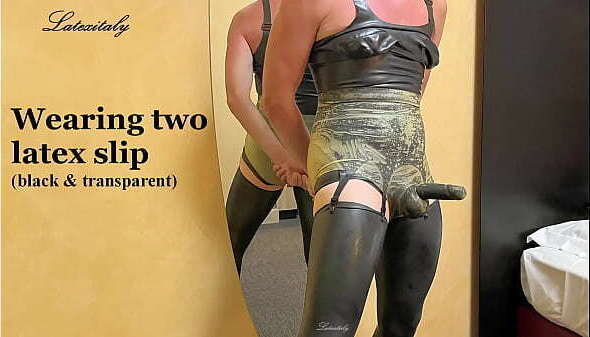 Latexitaly puts latex sheaths giant