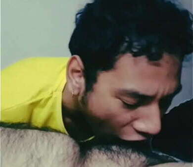 Disfrutando deliciosa verga macho peludo mamadas.