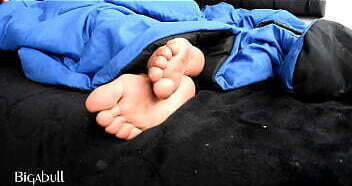 want massage your with soft feet under