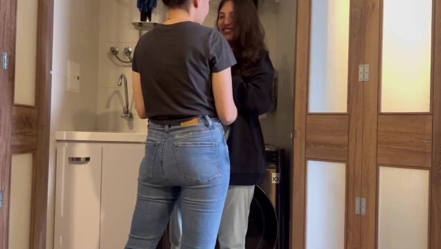 Hermanastro está casa termino jugando esposa médico paciente para