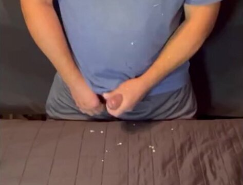 MORNING JERK CUM. HORNY WHEN WOKE