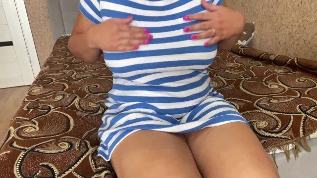 Сводная сестра большими сиськами мастурбирует пизду тебя-Luxury