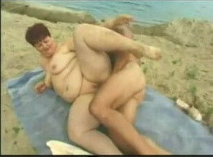 MATURE HUNGARIAN WITH FUCKED OUTDOOR