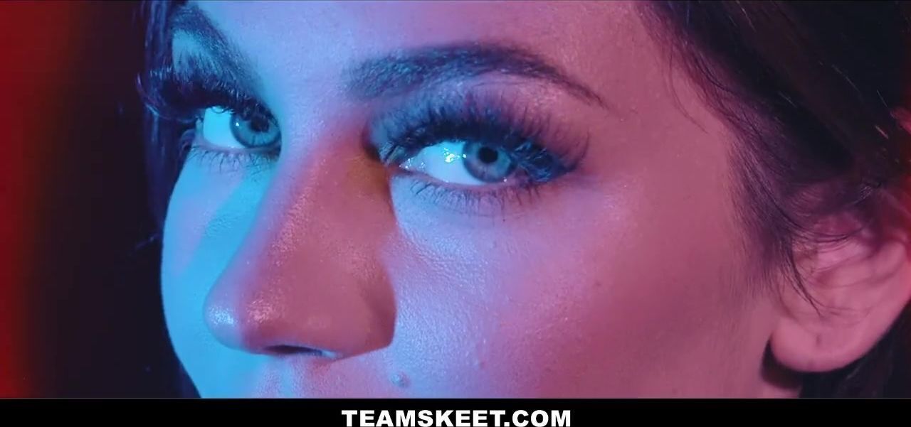 Chubby Vivian Taylor Bouncing Round Black Dick Vivian taylor