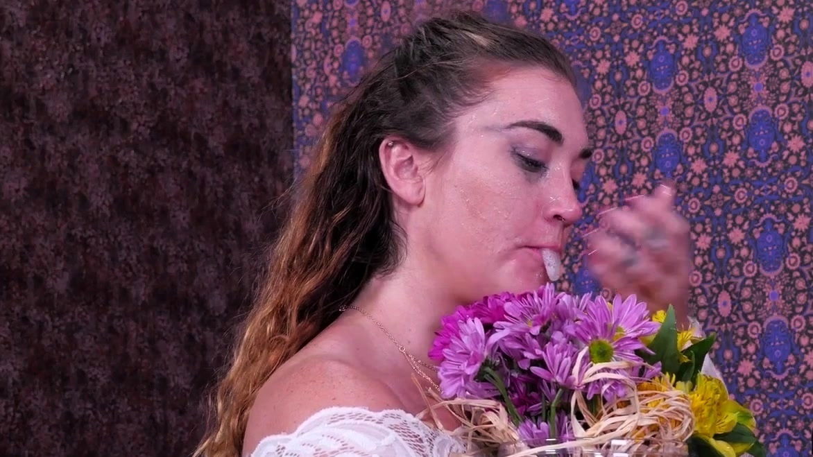 Monroe teen facialised