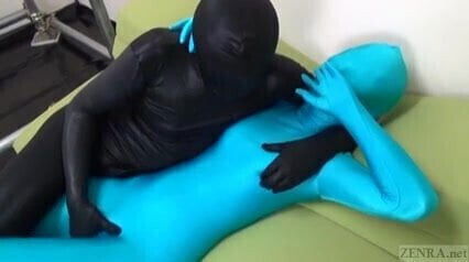 Subtitled Japanese ZENTAI fingerbanging orgasm