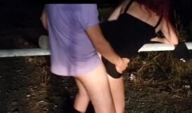 Guardone filma coppia appartata