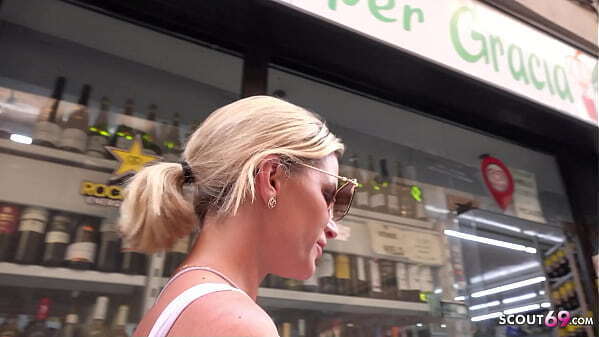 GERMAN SCOUT Deutsche Urlauberin Leidy deLeon Strassen Casting gefickt