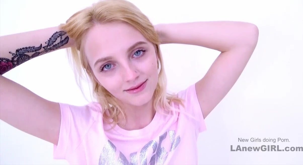 Tiny teenie with skinny body gets nailed