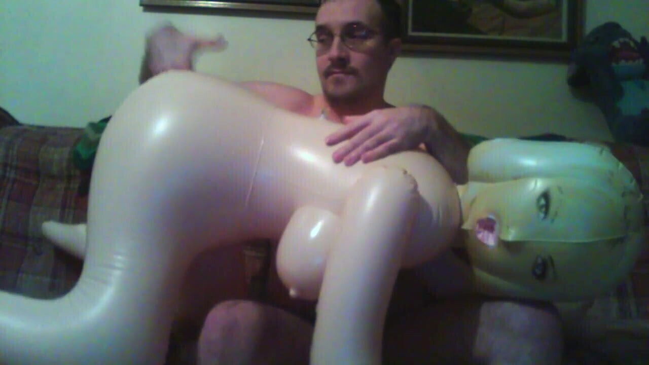 Request Video : inflating Tera Barkley Love Doll by mouth 