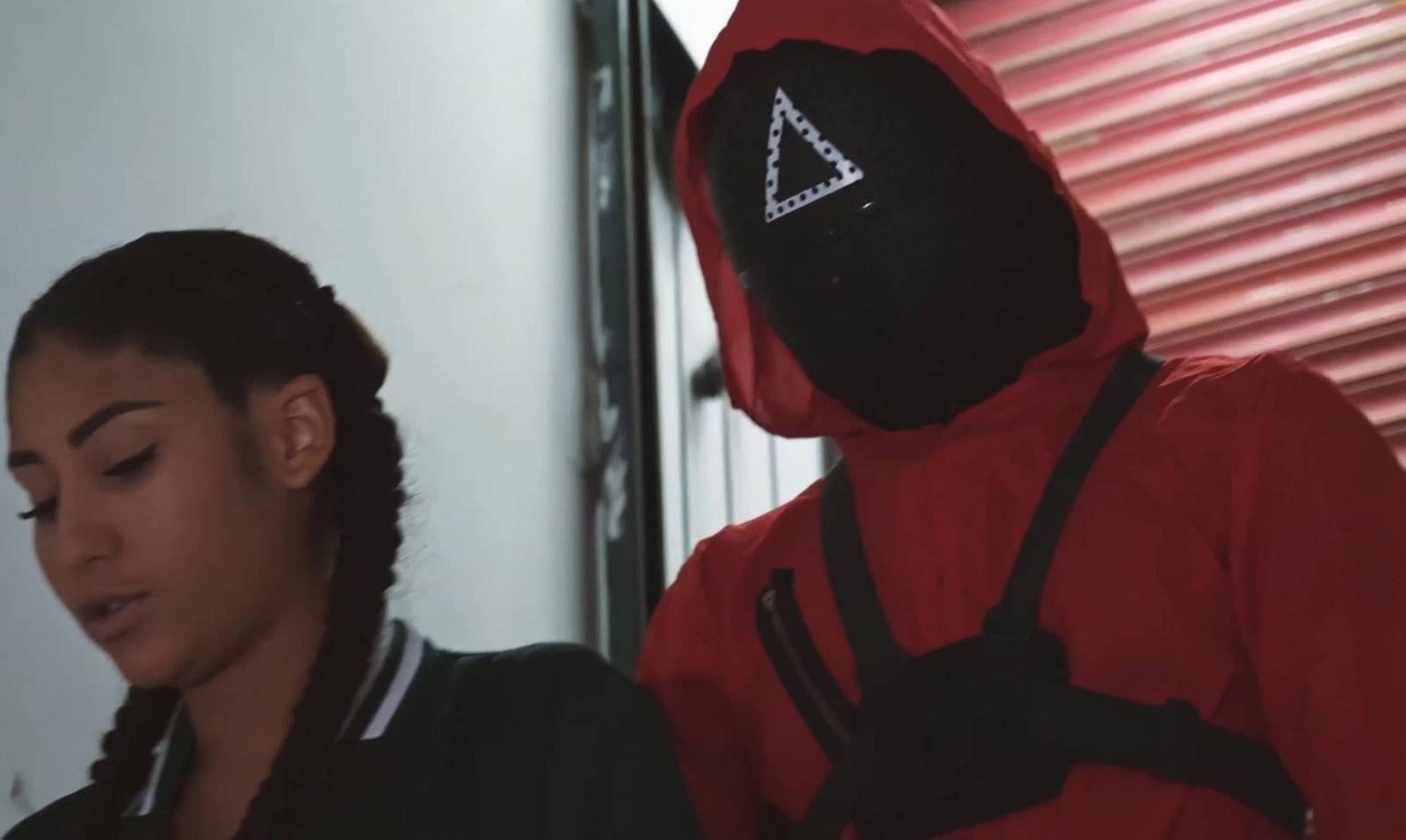 Horny Squid game player sucks guard`s dick