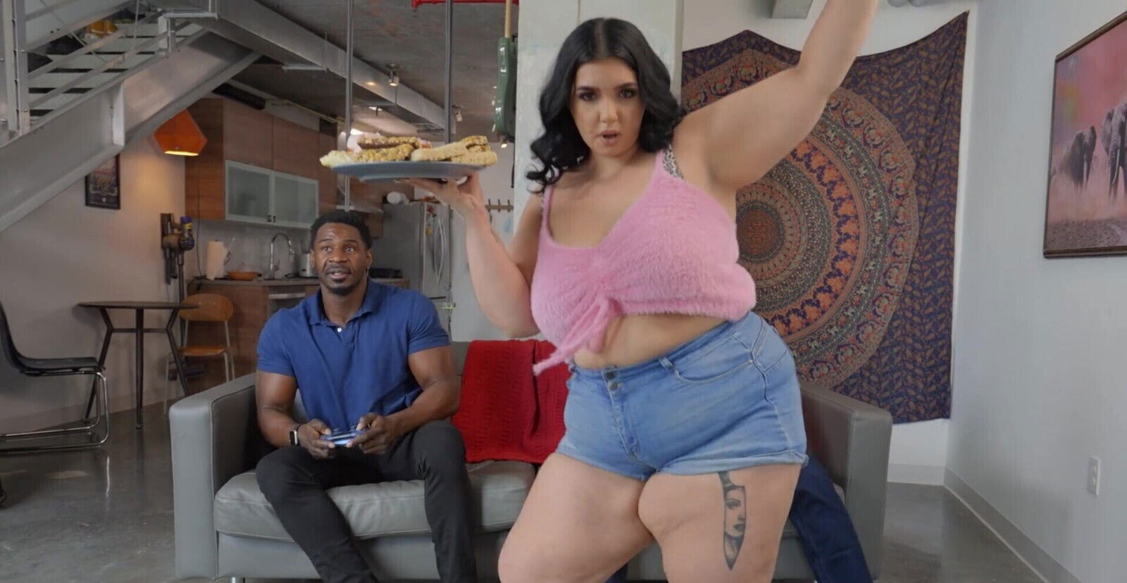 Rough interracial threesome with kinky Rose Kush