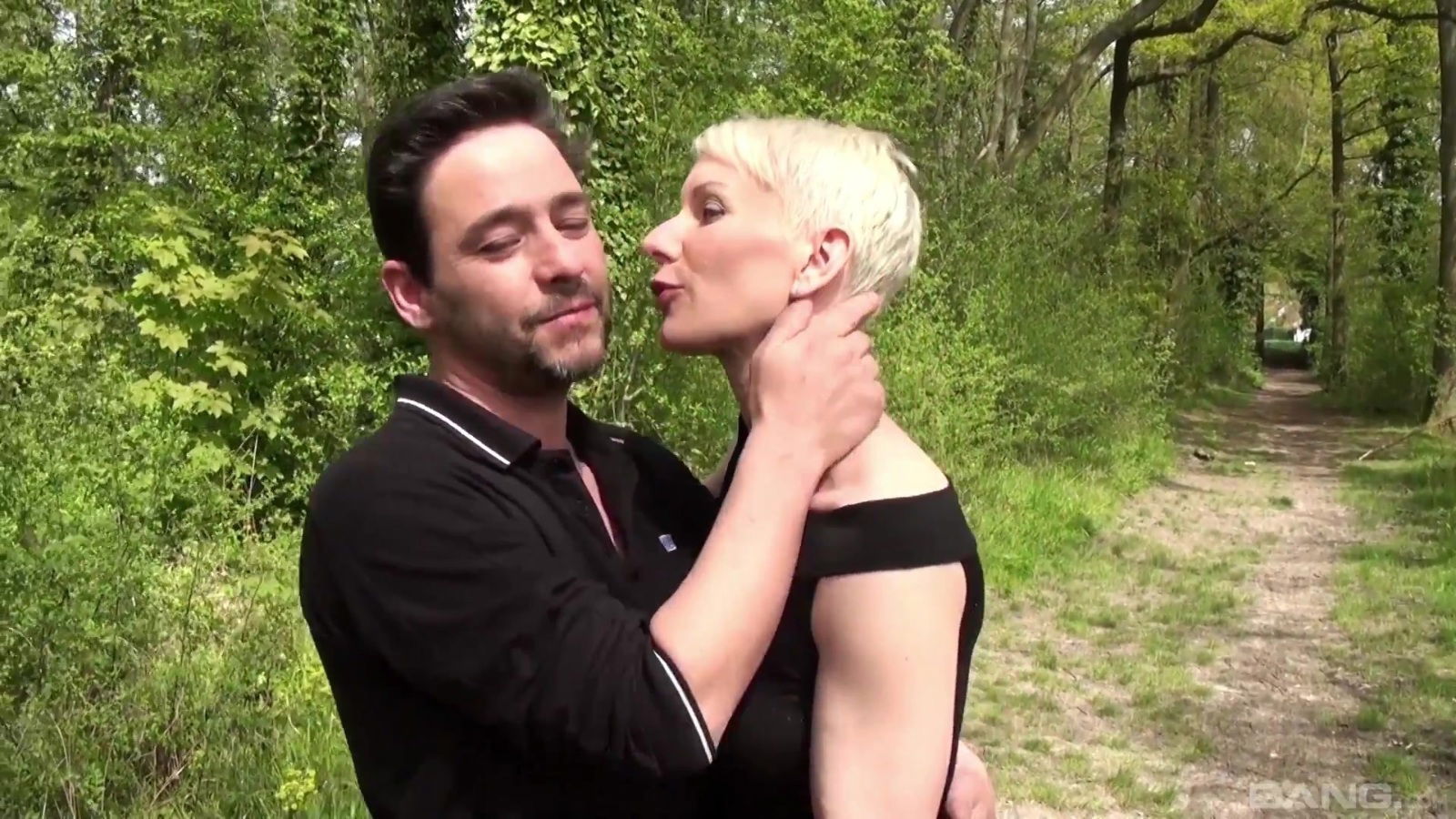 Short hair mature Wallace moans while riding hard dick