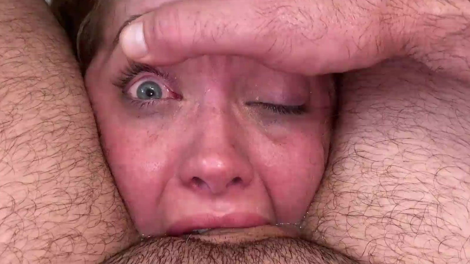 Hardcore face fuck foxy vixen Leah Winters