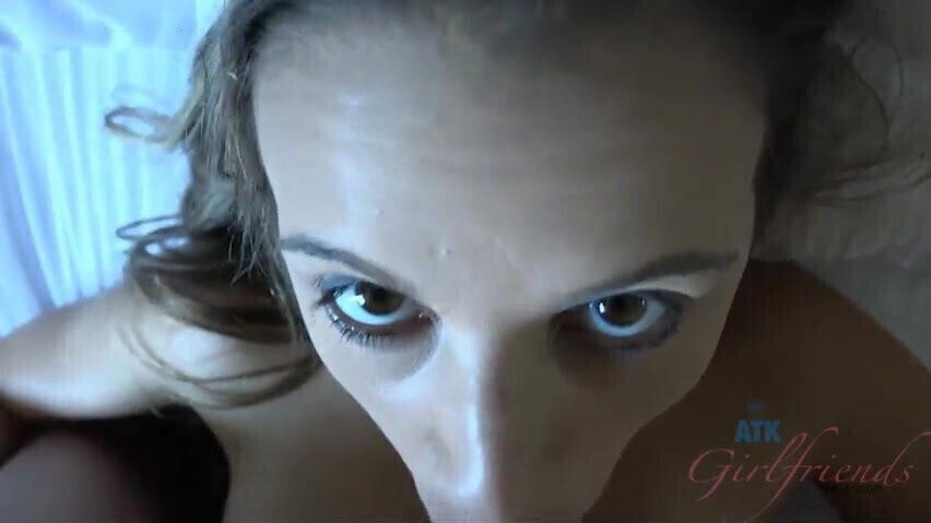 Ashlynn Taylor's bubbles facials