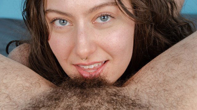 Licking Hairy Pits Pussy