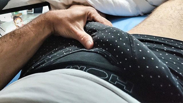 [FRENCH] francais t'ATTACHE, BAISE BOUCHE CHATTE CHIENNE (INSULTES GEMISSEMENTS)