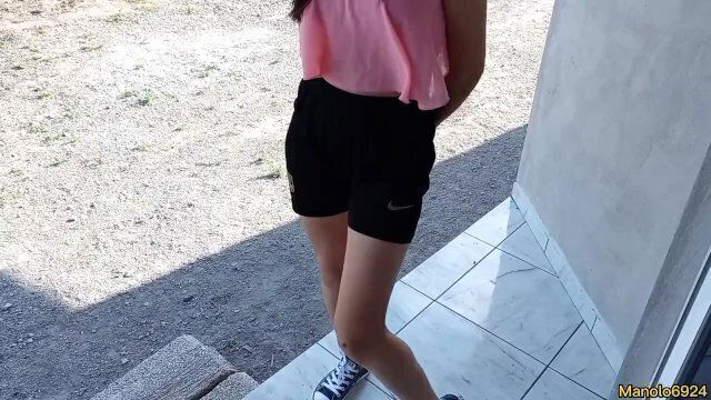 Cogiendo ESCONDIDAS PARA DESPERTARLA