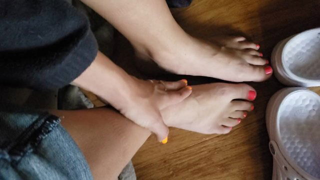 Removing socks rubbing soles