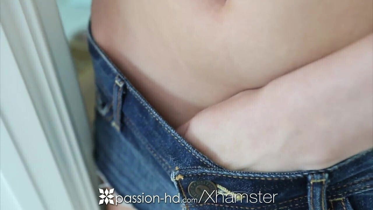 Passion-HD Dakota James threesome with Hannah Hartman