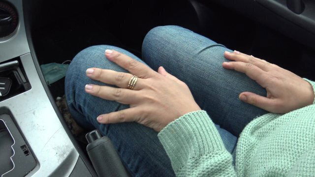 fille Algerienne relations sexuelles avec homme plus dans voiture