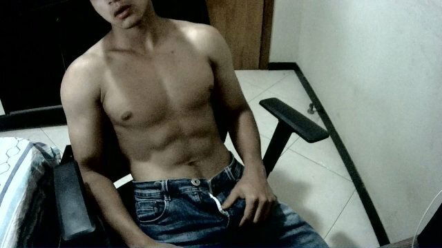 dick, mouth shirtless piebald wants cum.