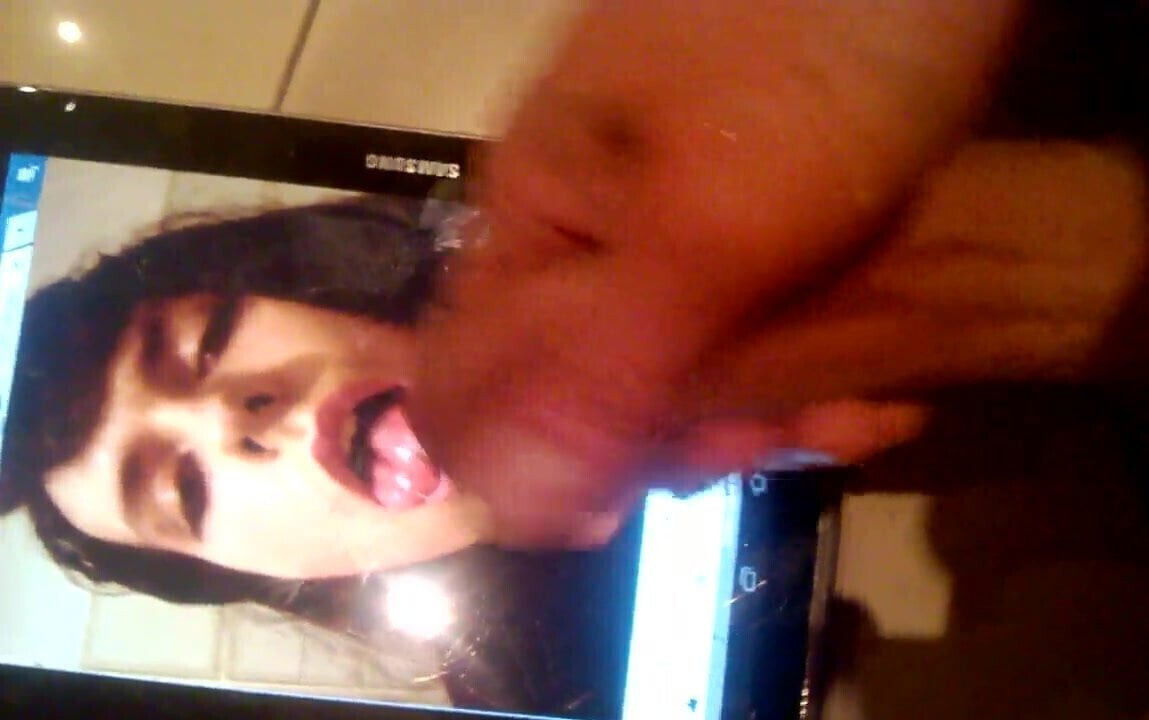 Kelly878771 sexy face