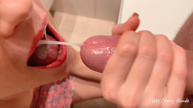 much cum! Young natural girl gets massive cumshot throat chokes Close