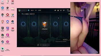 Streamer gusta morboseen mientras juega League Legends