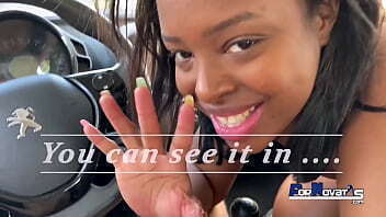 Joven mulata follando coche Dulce Paris Victor Bloom