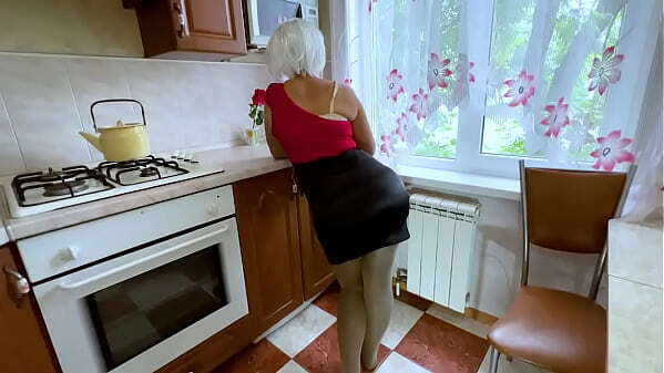 Tight big-ass milf prefer they alone home without husband