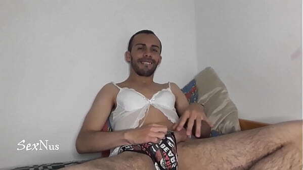 gusta masturbarme ropa interior