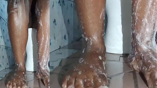 Cyndy Blackslave Feet washing Closeup