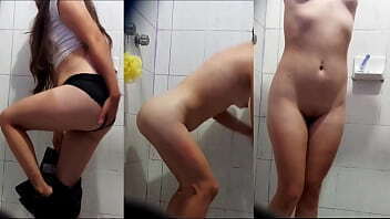 Esp&iacute_o hijastra ba&ntilde_o, casero, real, joven espiada, Puse c&aacute_mara oculta para espiar sabrosa hijastra cuando ba&ntilde_a