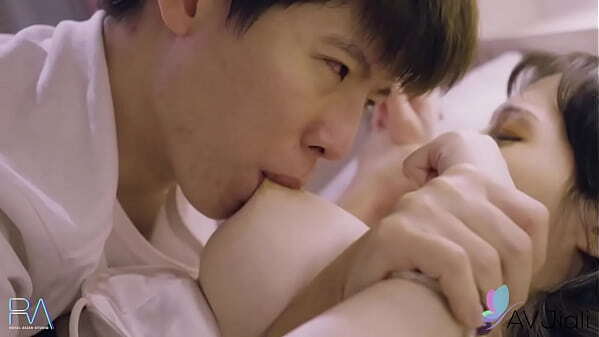 Taiwanese Xiaoxin step brother finally fuck after many years teasing with huge