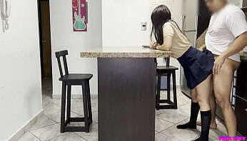 Estudiante Follada para pasar materia clases