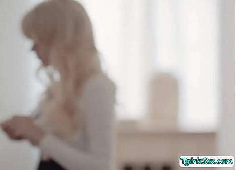 Skinny small Kate Zoha blowjob with stepdads