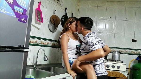 Parte: follo PRIMA CACHONDA antes familia llegue casa