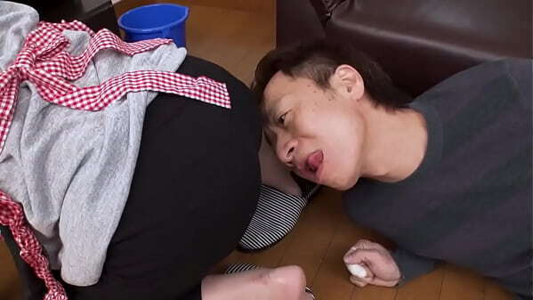 出演　白杞りり　ピタパン美巨尻家政婦の年末大掃除２