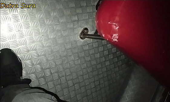 Estava tansando poltrona &ocirc_nibus expulsaram. Ent&atilde_o transar cabine.