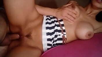 novia gusta mostrar enorme culo